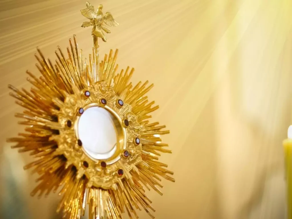 Confira orações para fazer no dia de Corpus Christi