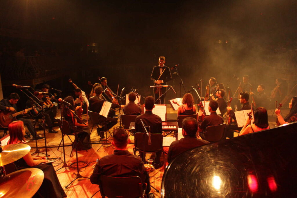 Pitty recebe homenagem da Orquestra de Câmara Heitor Villa-Lobos