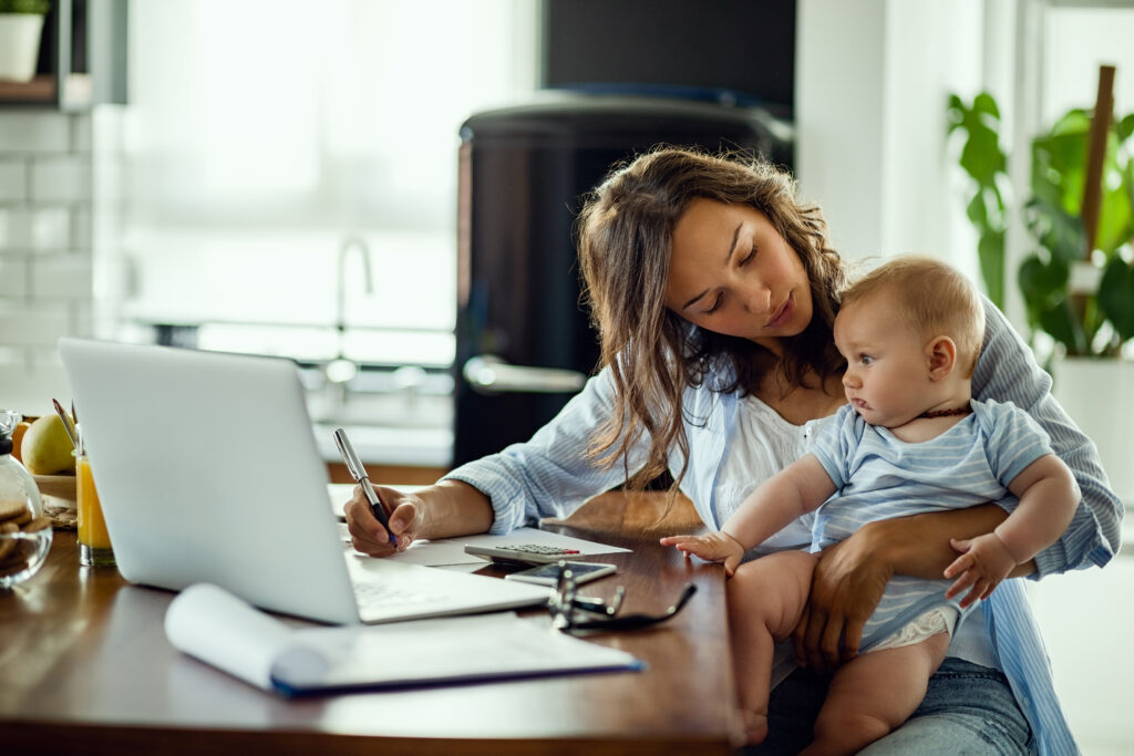 10 dicas para tornar o mercado de trabalho mais acessível para as mães