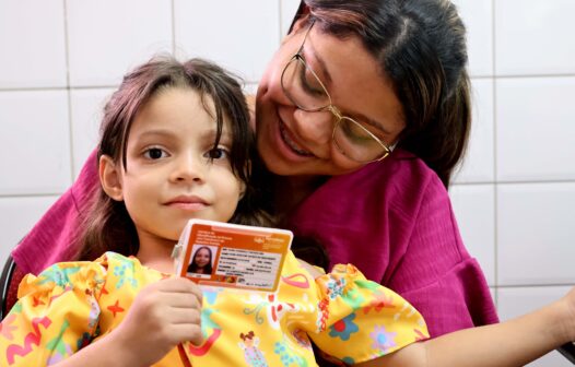 Mais de 4,2 mil carteiras de identificação para pessoas autistas já foram emitidas em Fortaleza; saiba como solicitar o documento