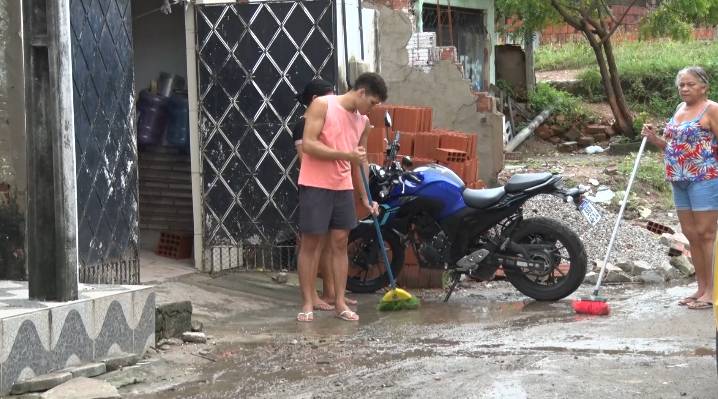 Após enchentes, especialistas discutem como evitar inundação das casas pelo Maranguapinho