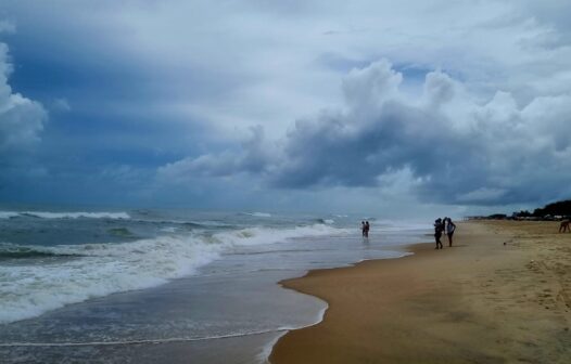 Fortaleza tem sete praias próprias para banho neste fim de semana