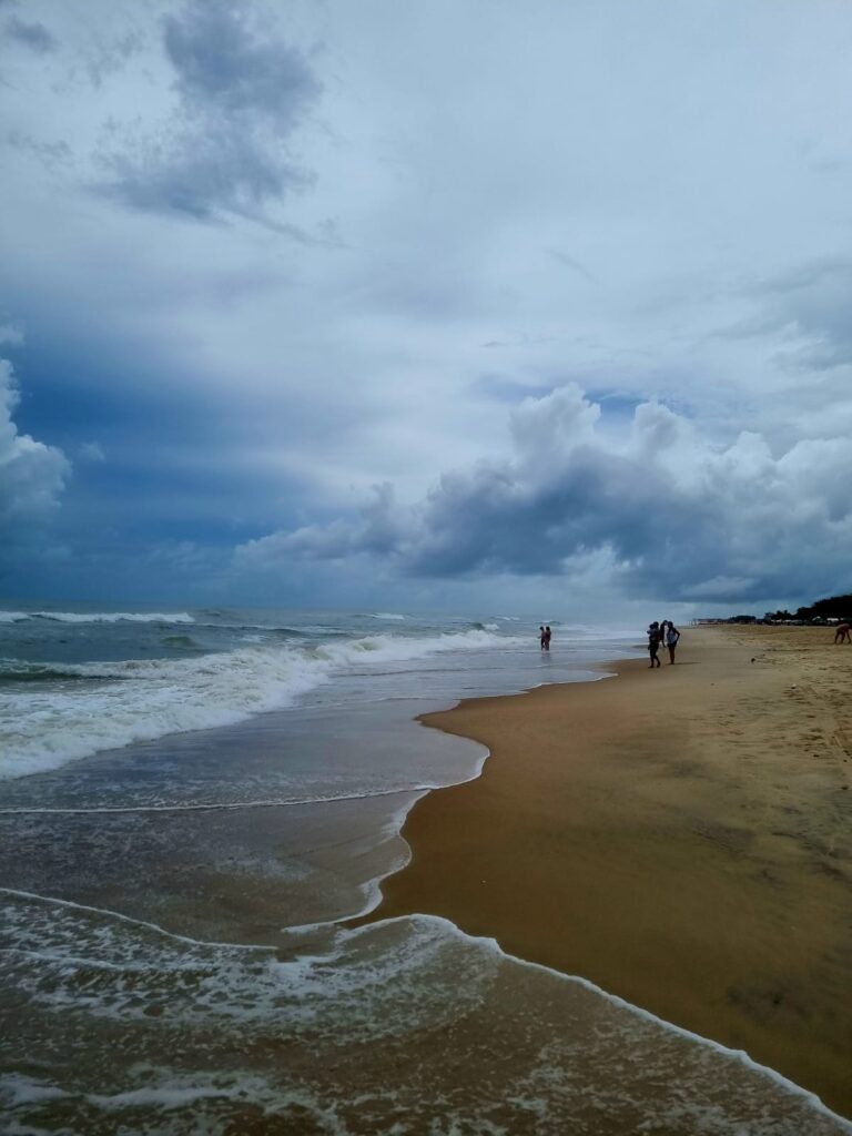 Fortaleza tem sete praias próprias para banho neste fim de semana