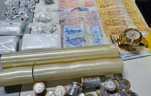 Nove pessoas são presas com dinheiro e drogas em operação da Polícia Civil, na Grande Fortaleza