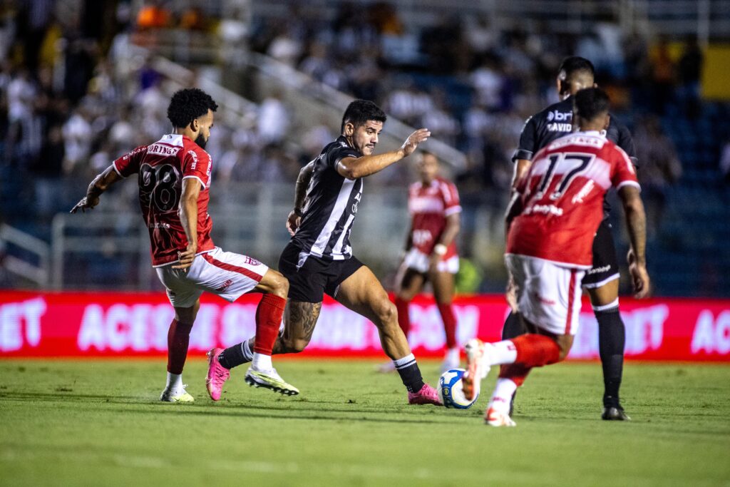 Ceará libera check-in para jogo de volta contra o CRB pela Copa do Brasil