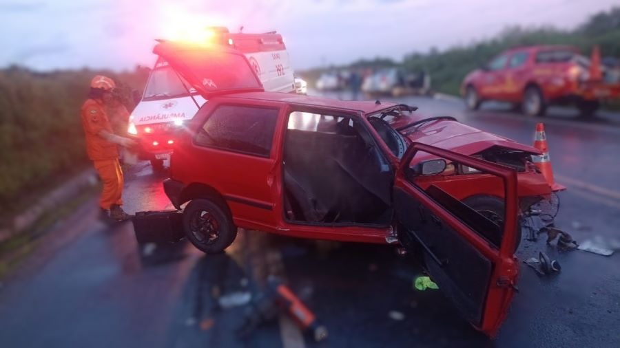 Acidente na BR-020 deixa um morto e nove feridos, no Ceará; motorista voltava do velório da irmã