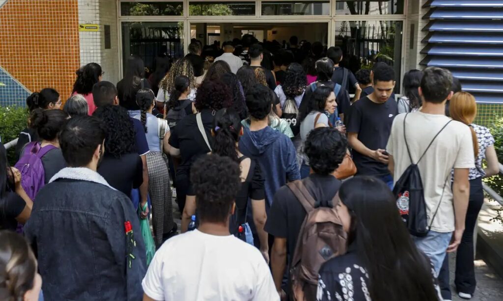 Ministério da Educação encerra convocação da lista de espera do Fies nesta sexta-feira (19)