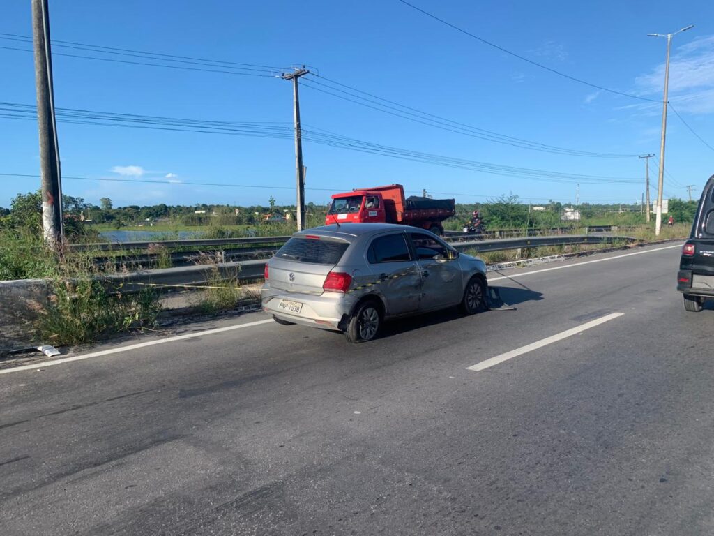 Enterrado corpo de eletricista que morreu após ter carro atingido por veículo em fuga