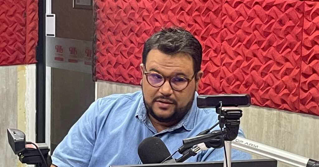 Técio Nunes, do PSOL, discute alianças e destaca nome para vice em entrevista à Rádio Jovem Pan News Fortaleza