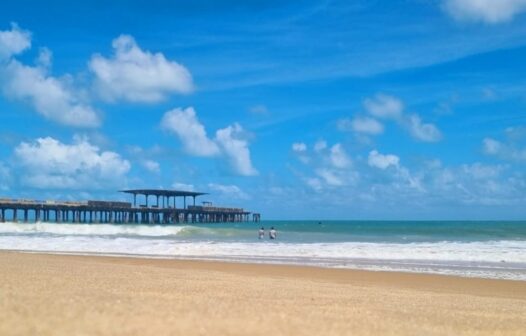 Fortaleza tem dez praias próprias para banho neste fim de semana