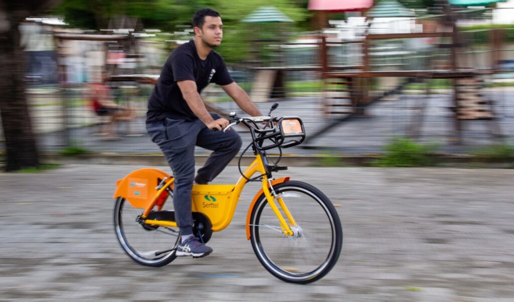 Fortaleza recebe 50 bikes elétricas para o sistema Bicicletar; saiba como usar