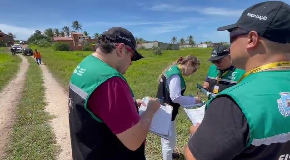 Seis carros são autuados e outros quatro são apreendidos por tráfego irregular nas dunas da Sabiaguaba