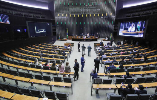 Deputados podem votar reoneração hoje; dívidas dos Estados também no radar