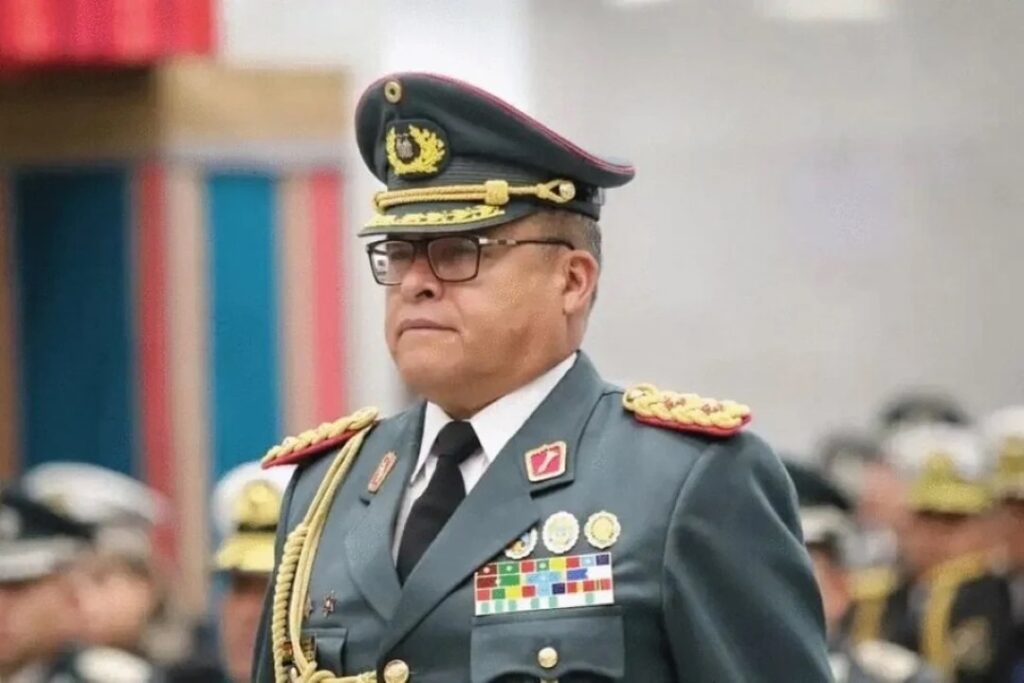 Ex-comandante do Exército da Bolívia é preso após liderar tentativa de golpe no país