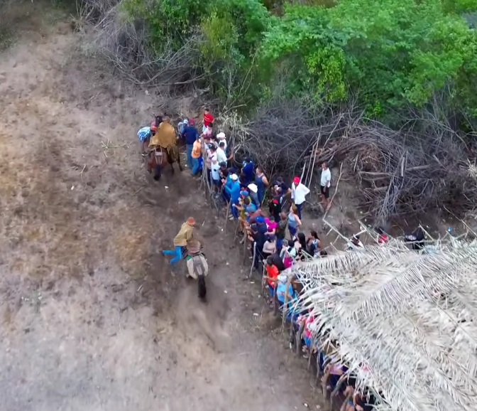 Cavalo atropela dois homens durante vaquejada em Ipaporanga, no interior do Ceará