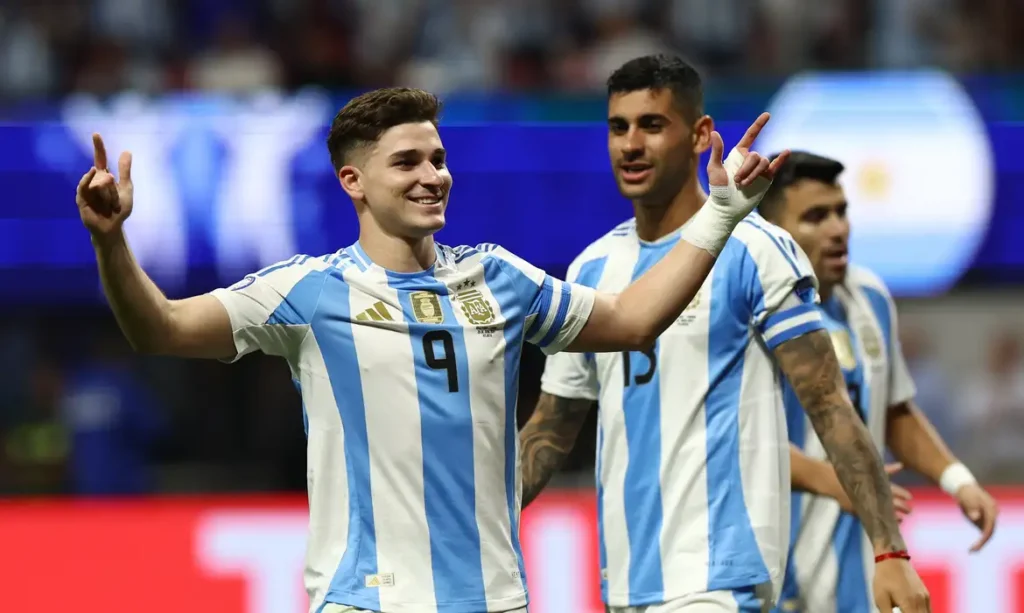 Copa América começa com vitória da Argentina por 2 a 0 sobre o Canadá