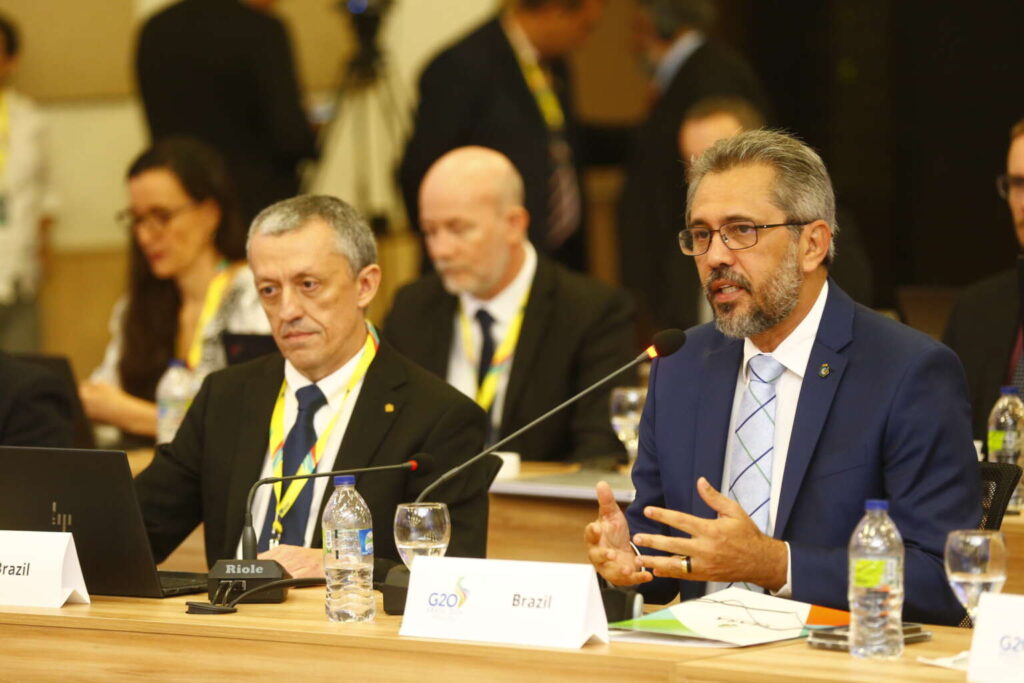 Elmano de Freitas participa da 1ª reunião do G20 no Ceará