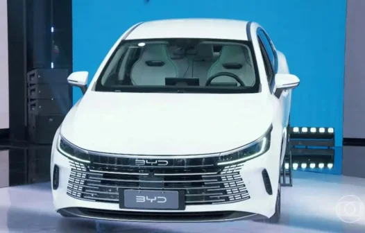 BYD King: sedã híbrido entra em pré-venda no Brasil com desconto de R$ 6 mil