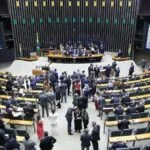 PEC para fim da jornada de trabalho 6×1 tem assinatura de sete deputados federais do CE