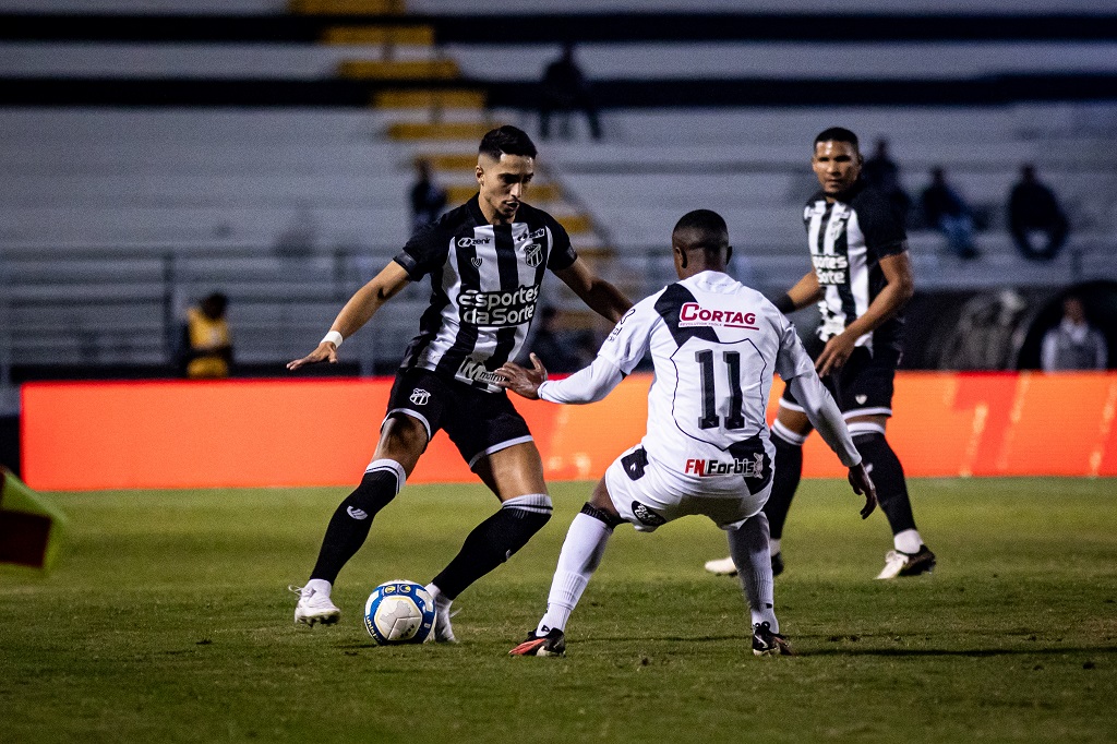 Ponte Preta faz 3 a 1 no Ceará e amplia jejum de vitórias do Vovô na Série B