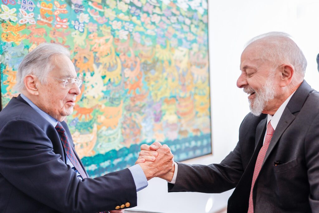 Termina encontro de Lula com Fernando Henrique Cardoso em São Paulo