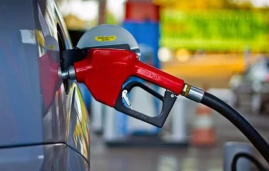 Preço da gasolina cai 8,97% em Fortaleza, mas consumidores ainda reclamam dos valores