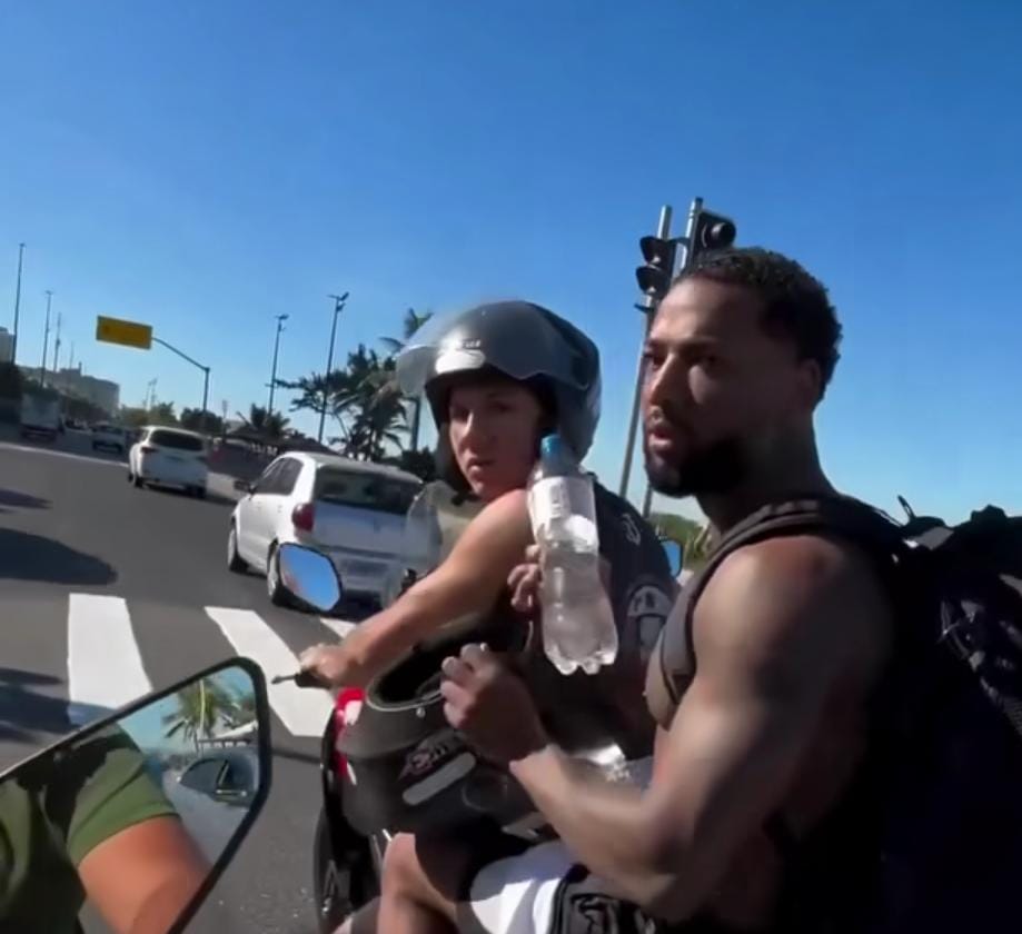 Motoqueiro dá tapa em Nego do Borel no Rio de Janeiro