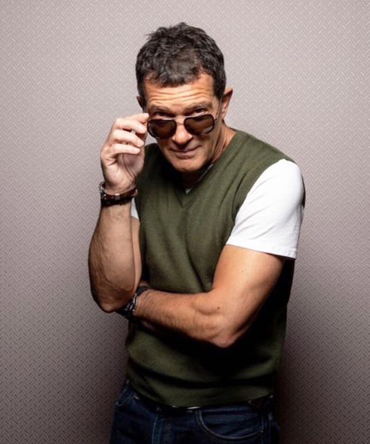 Antonio Banderas confirma presença na final da Dança dos Famosos