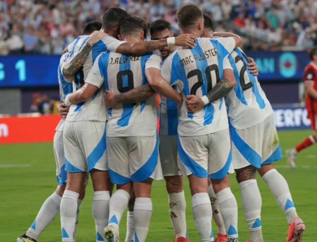 Argentina vence Colômbia com gol de Lautaro na prorrogação e conquista Copa América pela 16ª vez