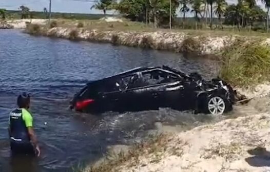 Dentista morre no Ceará ao perder o controle do carro e cair em viveiro de camarões