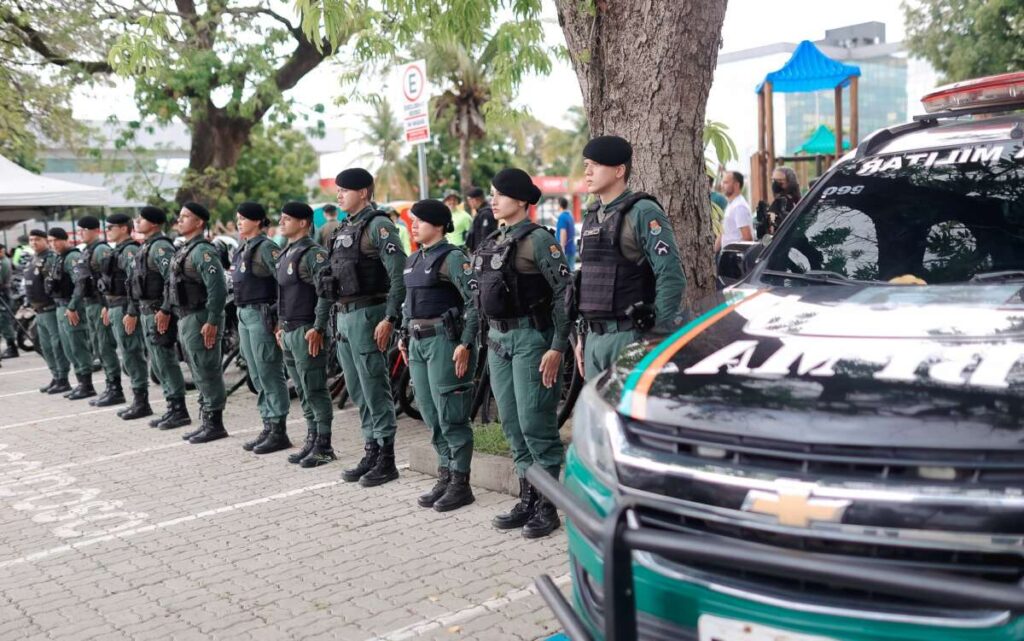 Governo direciona mais 200 policiais para reforçar segurança nas paradas de ônibus