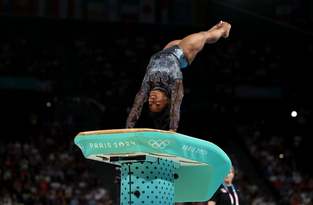 Olimpíadas 2024: Simone Biles lança salto Biles II em Paris