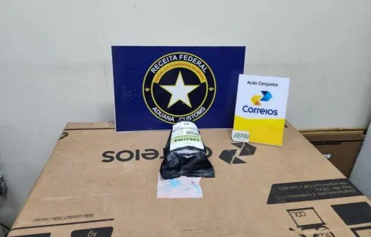 Pelo segundo dia seguido, Receita Federal apreende cocaína disfarçada de creatina em Fortaleza