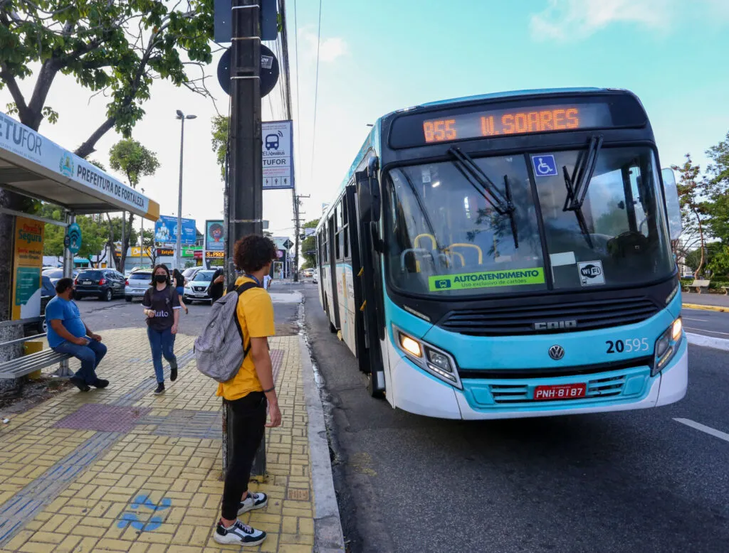 Faixas exclusivas de ônibus: saiba os dias e horários permitidos para não levar multa