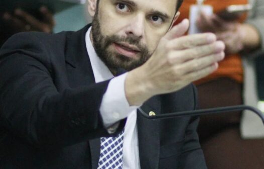 Júlio César Filho anuncia apoio à reeleição do prefeito Roberto Pessoa em Maracanaú