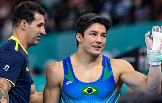 Arthur Nory falha na barra fixa e se despede das Olimpíadas sem medalha e em lágrimas