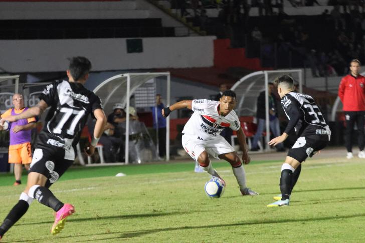 Botafogo-SP x Amazonas: assista ao vivo ao jogo de hoje (12/07)