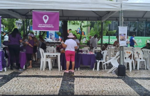 Projeto RIMA realiza feira de empreendedoras com serviços gratuitos à Praça José de Alencar em Fortaleza