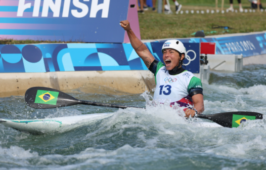 Ana Sátila é a quinta na semifinal e disputa medalha no C1 da canoagem slalom