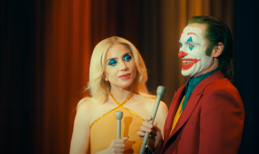 Lady Gaga apresenta sua versão da Arlequina no novo trailer de ‘Coringa: Delírio a dois’