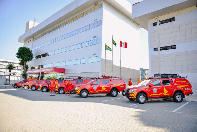 Corpo de Bombeiros do Ceará recebe sete novas viaturas para o Batalhão de Busca e Salvamento