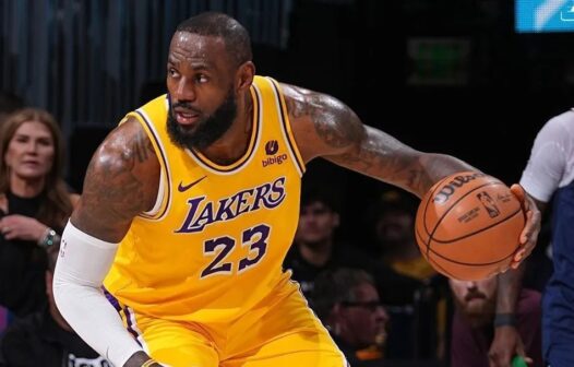 LeBron James renova com Lakers por R$ 583 milhões e jogará na NBA até os 41 anos