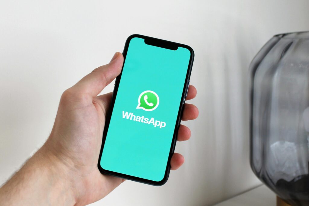 Boas práticas para o uso corporativo do WhatsApp: equilíbrio entre eficiência e etiqueta