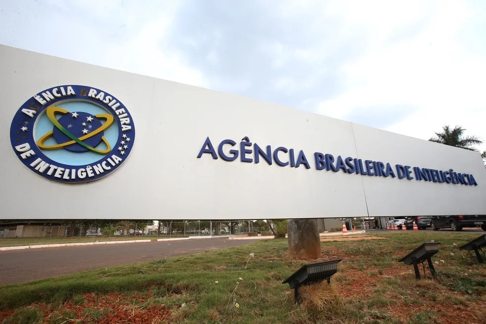 ‘Abin paralela’: PF prende quatro pessoas em operação contra monitoramento ilegal no governo Bolsonaro