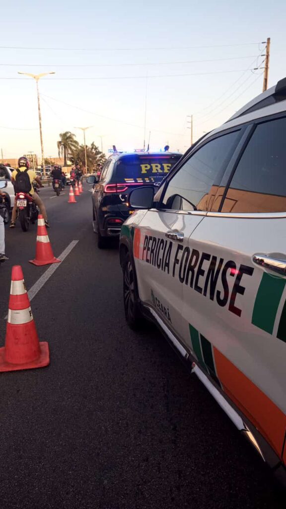 Grave acidente na BR 116 deixa um motociclista morto e outro ferido