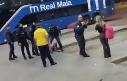 Homem é agredido com tapas e chutes por guardas municipais no Ceará; vídeo