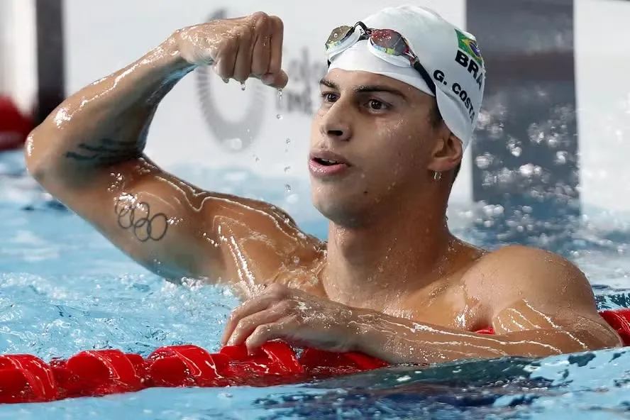 Guilherme Costa, o "Cachorrão", piora tempo e fica distante da final dos 800m livre