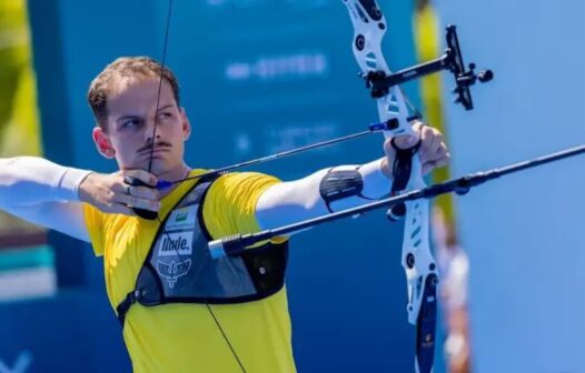 Marcus D’Almeida supera promessa japonesa e vai às oitavas no tiro com arco; Ana Luiza avança