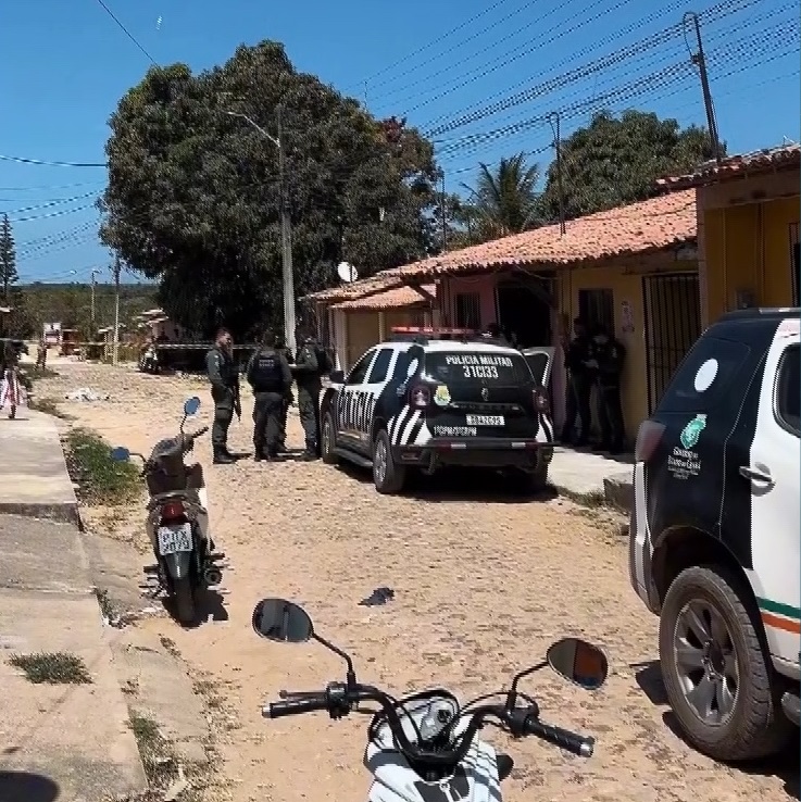 Jovem é morto a tiros em frente à própria casa em Tianguá, no interior do Ceará