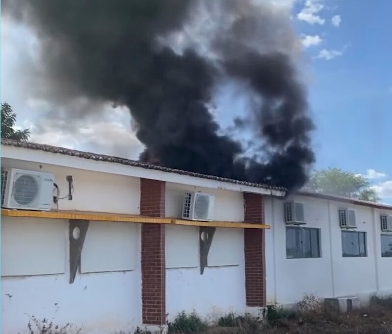 Incêndio atinge escola pública no município de Catunda, no interior do Ceará